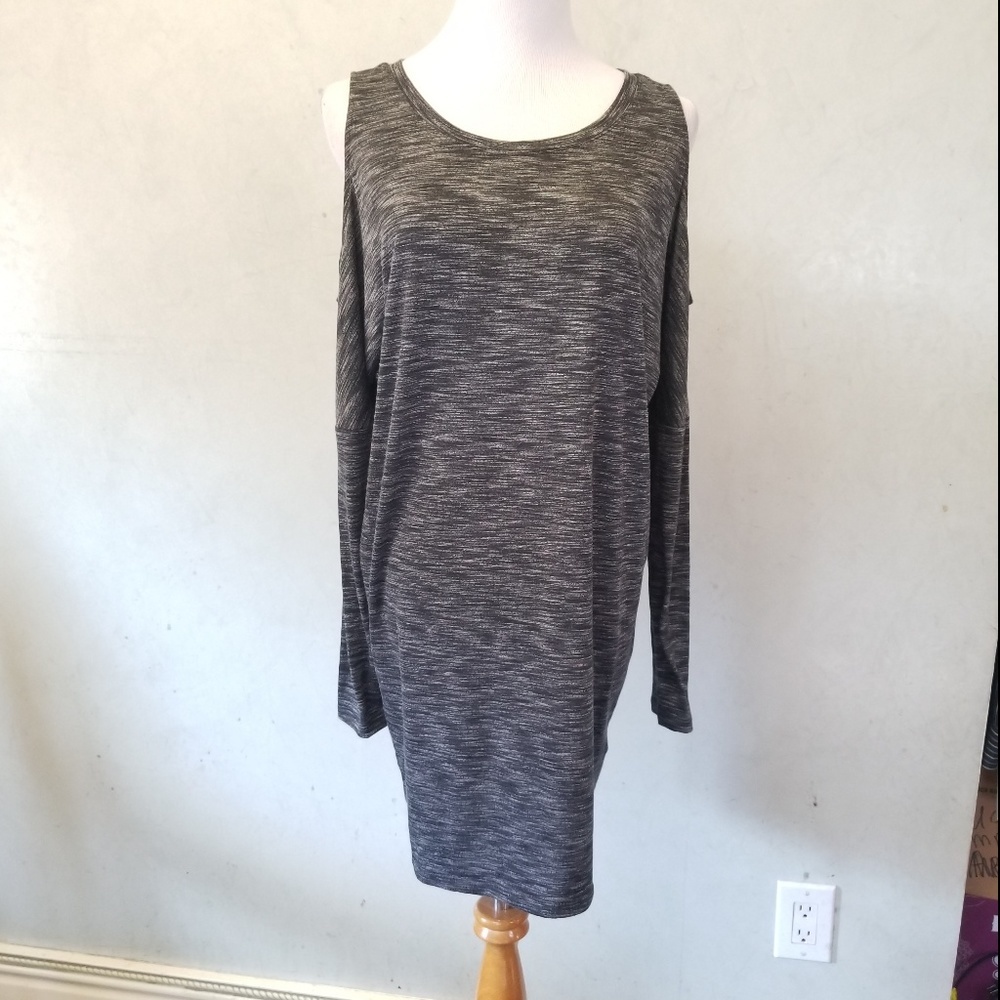 Express Cold shoulder long sleeve dress women's size Small (A21)